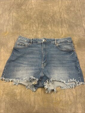 H&M Divided distressed denim shorts